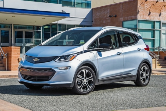 Jaunas elektriskās automašīnas Chevrolet Bolt un Bolt EUV iznāk februārī